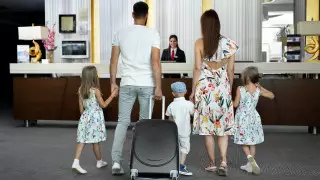 Как снизить стоимость отеля в 2 раза? Лайфхак от эксперта для казахстанцев