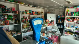 "Массовое психическое отклонение" - аналитики о попытках зарегулировать торговлю в Казахстане