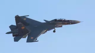 Токаев анонсировал повышение зарплат военным летчикам