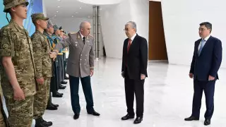 Одна для министра и для солдата - министр обороны о новой форме военных