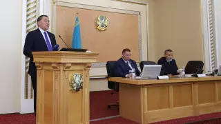 Аким Мангистауской области рассказал о мерах по борьбе с безработицей