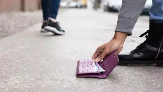 Кто ошибется в выборе, а кто примагнитит деньги? Гороскоп на 10 мая