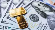 Слиток золота и 100 миллионов тенге пытались незаконно вывезти из Астаны