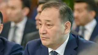 Тугжанов ответил на вопрос о своем юбилее в дорогом ресторане