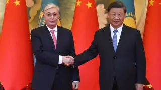 Появилось видео встречи Си Цзиньпина и Токаева