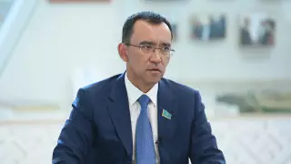 Спикера Сената спросили об отношении Токаева к подаркам