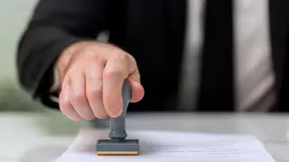 "Пока квартиру не дашь, документы не получишь": генпрокурор обратился к акимам