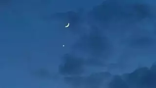 Кадрами сближения Луны и Венеры делятся казахстанцы