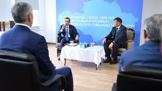 Спикер Сената презентовал сборник материалов об Ашаршылық