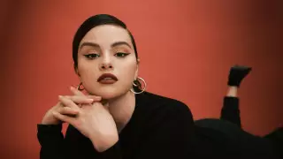 Селена Гомес “наехала“ на охранника: появилось видео