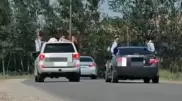 Водителей беспредельничавшего на дороге кортежа нашли в Туркестанской области