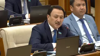 "Отписки от правительства": Депутаты возмутились ответами на депзапросы