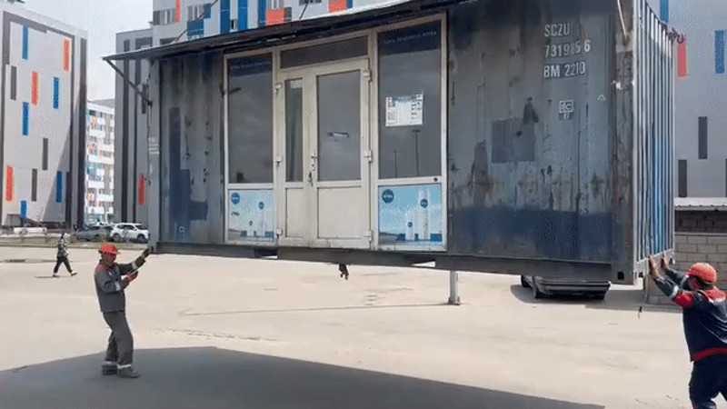 Кадры из видео