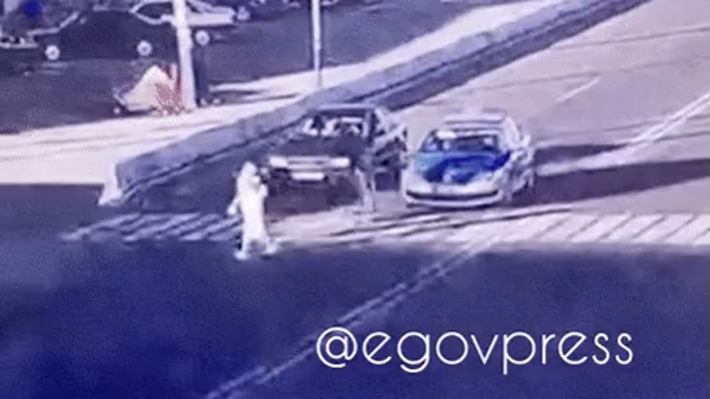 Кадры из видео