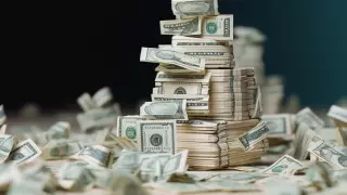 Курс доллара вырос перед выходными