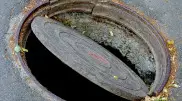 Ребенок погиб в Костанайской области, упав в открытый люк