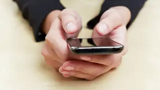 О "старой" схеме мошенников рассказали в полиции