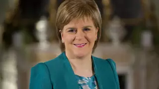 Полиция освободила экс-министра Шотландии Николу Стерджен