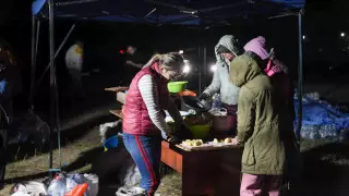 "Казахстанцы объединяются в трудные минуты". Волонтеры - о ситуации в области Абай