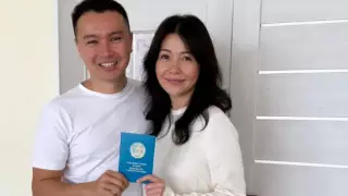 "Официально муж и жена": Асель Садвакасова вышла замуж за мужчину младше на 10 лет