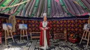 Казахскую юрту зеленого цвета установят в парках и скверах Алматы