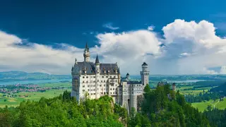 Американец столкнул двух туристок в 50-метровое ущелье у замка Нойшванштайн