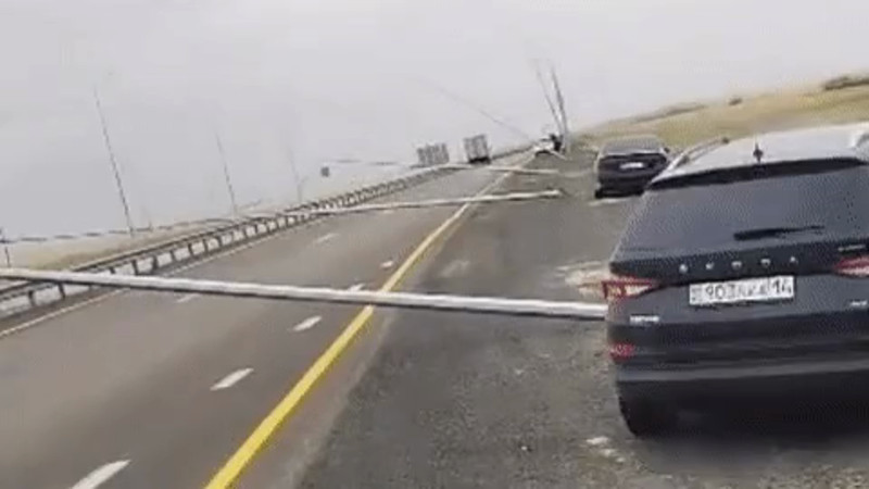 Кадры из видео