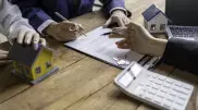 Казахстанцы пожаловались на внезапное прекращение выплат субсидий на аренду жилья