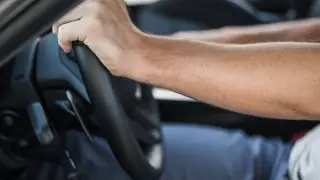 Пожизненно лишили прав 36-летнего водителя в Шымкенте