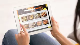 На что обратить внимание при заказе еды онлайн, рассказала санврач