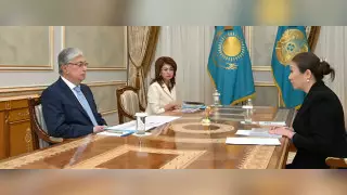 Токаев указал на факты насилия и буллинга на встрече с омбудсменом