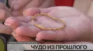 Древние золотые серьги нашли археологи в Туркестанской области