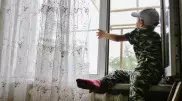 8 детей выпали из окон за неделю в Казахстане