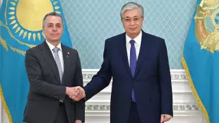 Токаев пообещал уделить особое внимание сделке Казахстана со Stadler