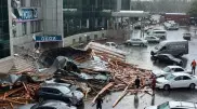 Не успели закрепить: в Павлодаре объяснили обвал кровли в торговом доме