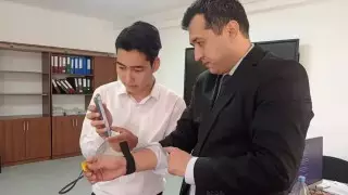 Казахстанские школьники создали смарт-часы, прогнозирующие заболевания сердца