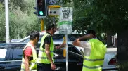 Почему в Алматы демонтируют таблички платных парковок