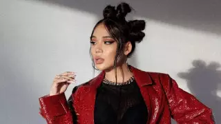 Казахстанская певица Say Mo отказалась выходить на сцену на концерте в Кыргызстане