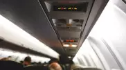 Двух алматинок оштрафовали на 345 тысяч тенге за курение на борту самолета Air Astana
