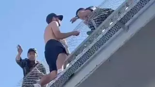 Мужчина после ссоры с девушкой пытался спрыгнуть с моста БАКАД близ Талгара