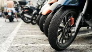 Какие изменения внесут в ПДД насчет электросамокатов и мопедов