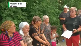 "Так жить невозможно". Жители села в Алматинской области задыхаются от едкого запаха