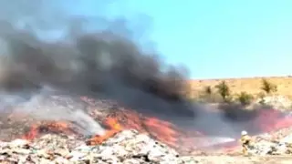 Жители Кентау дышат практически ядом из-за пожара на свалке