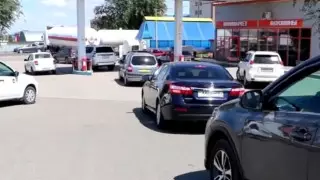 Дефицит автогаза вызвал километровые очереди на актюбинских АЗС