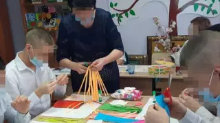 Что происходит в карагандинском спеццентре, где массово отравились дети