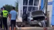 Угнал авто и врезался в магазин: пьяного акмолинца задержала полиция