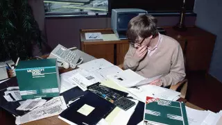 Билл Гейтс считал сон признаком лени во время работы в Microsoft