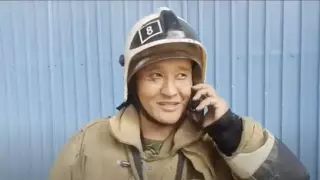У спасателя из Алматы родилась дочь во время пожара. Трогательное видео опубликовало МЧС