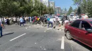 Крупное ДТП на Аль-Фараби с грузовиком: стали известны подробности