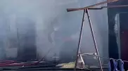 Четыре машины и СТО сгорели в Караганде